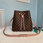 ルイヴィトンスーパーコピー M40198 牛革+PVC 272モデル